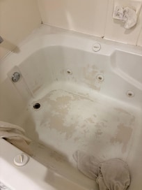 Tub area
