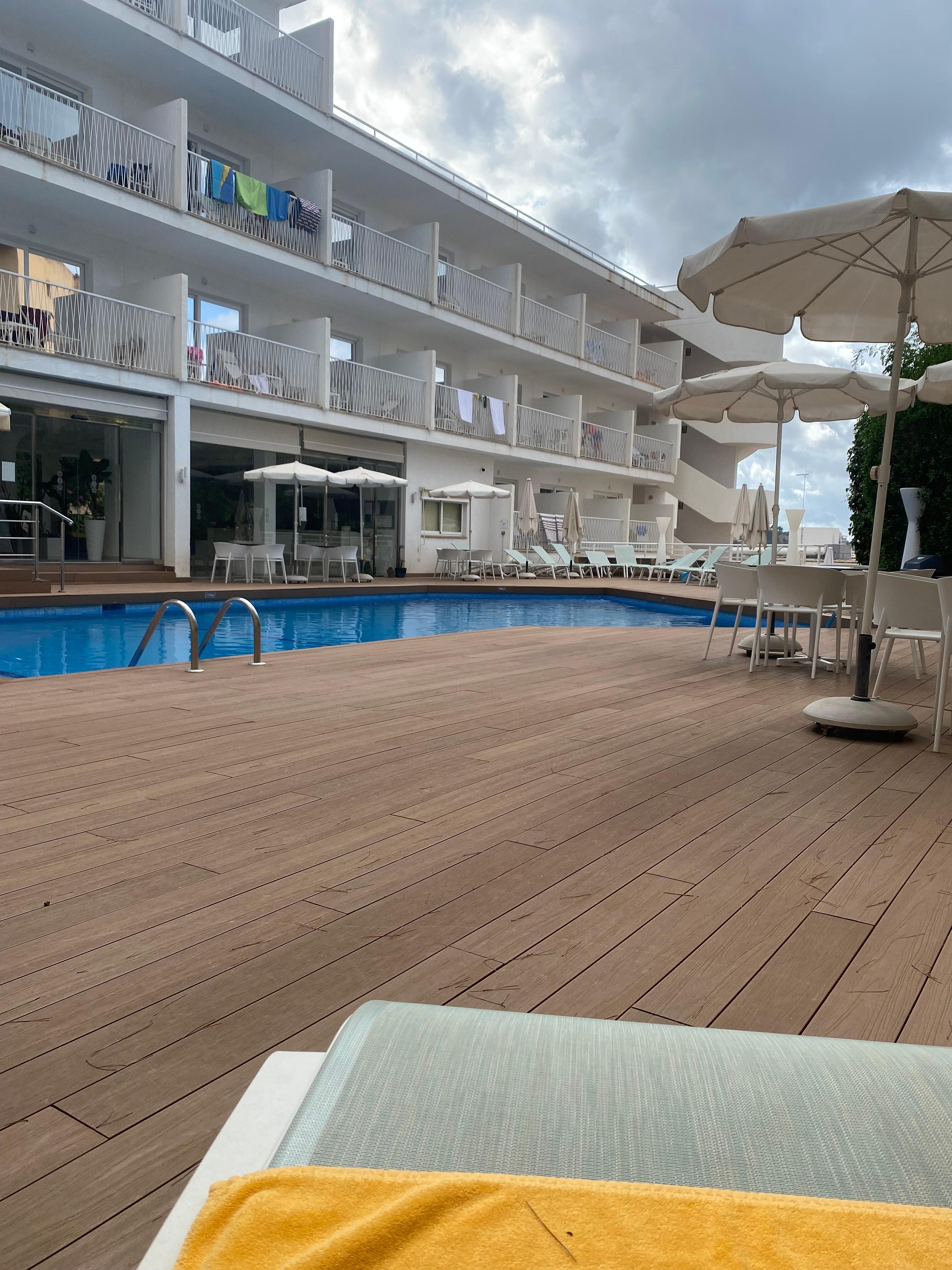 Hotel pool