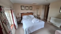 Bedroom (Minnie)
