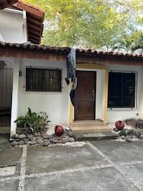 Some tarpaulin roof action