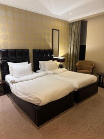 La camera assegnatami la prima sera nonostante avessi prenotato deluxe