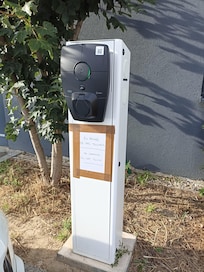 Borne de recharge toujours pas réparée 😐