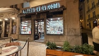 Bookstore before Benards