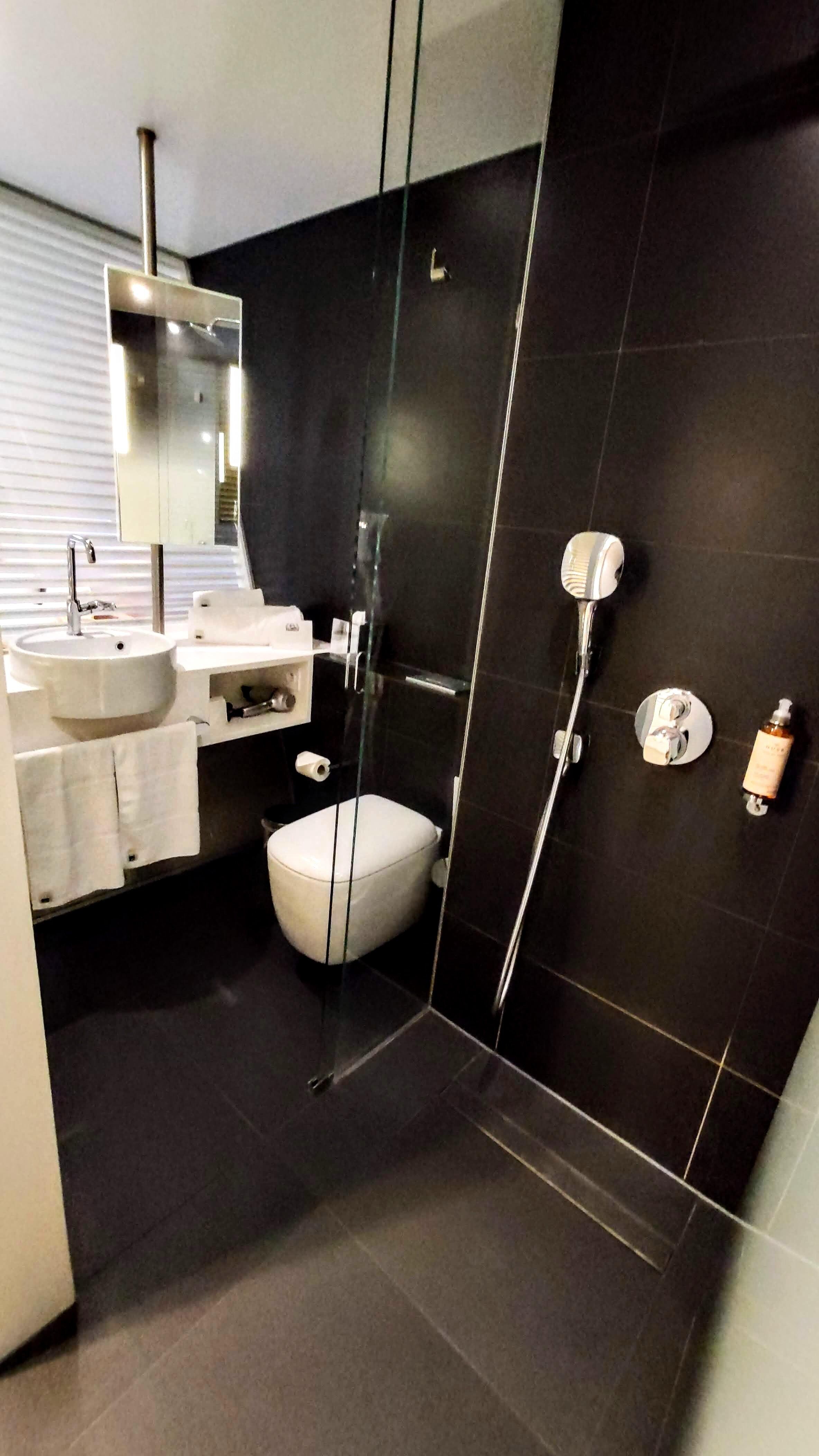 Baño de la habitación