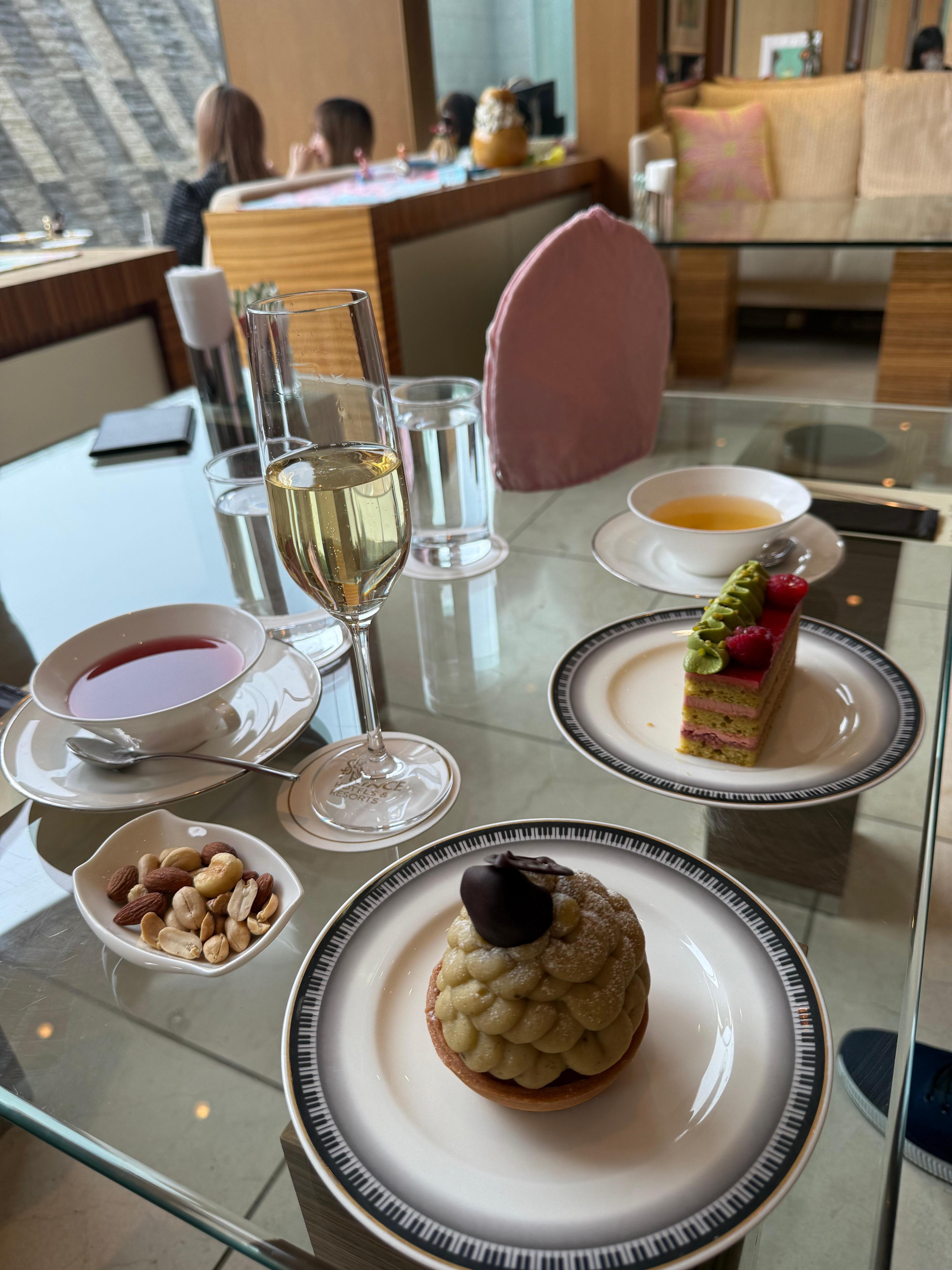 Lobby restaurant 