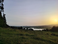 Le lac au coucher de soleil
