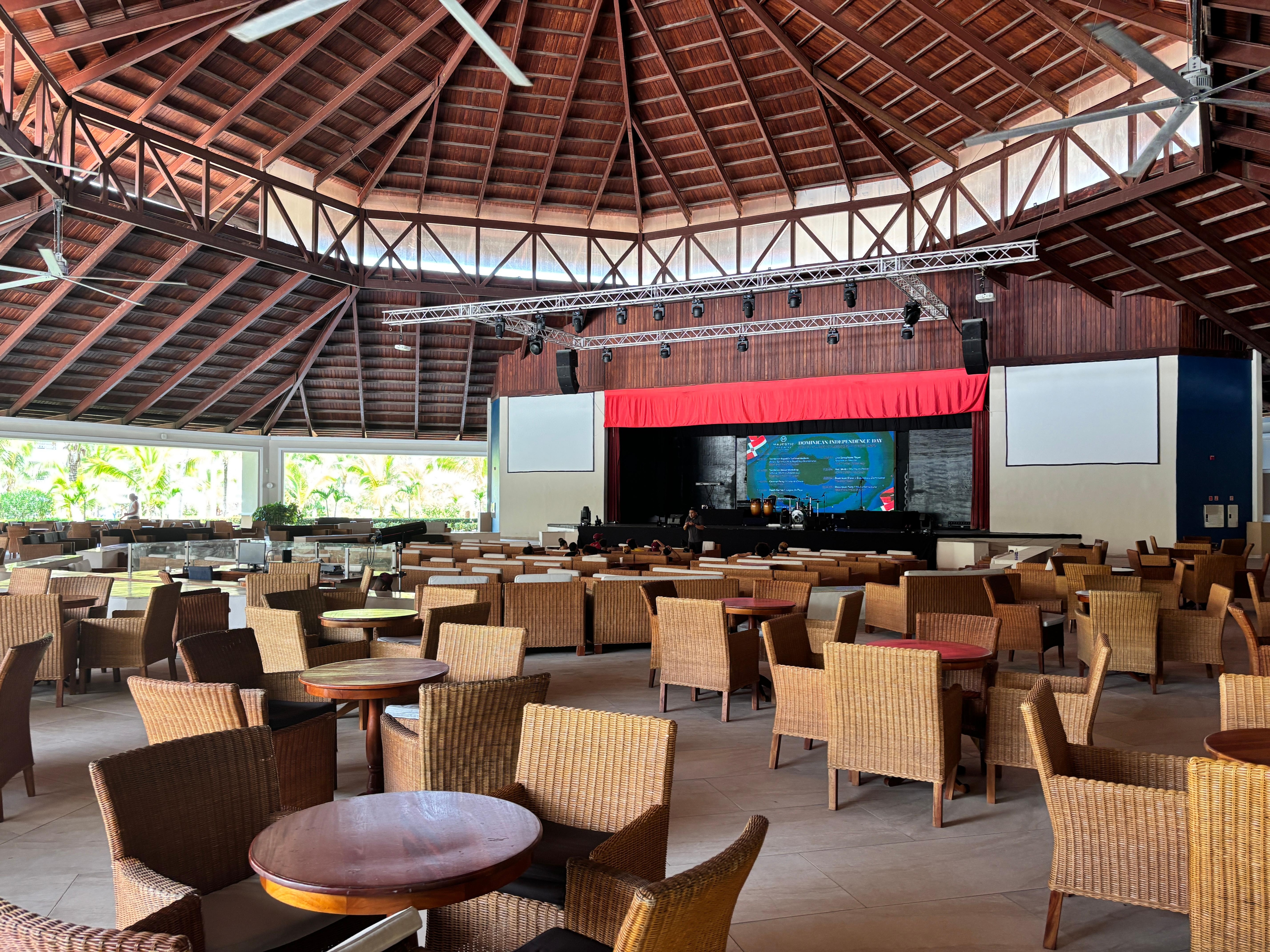 Theatre with nightly shows