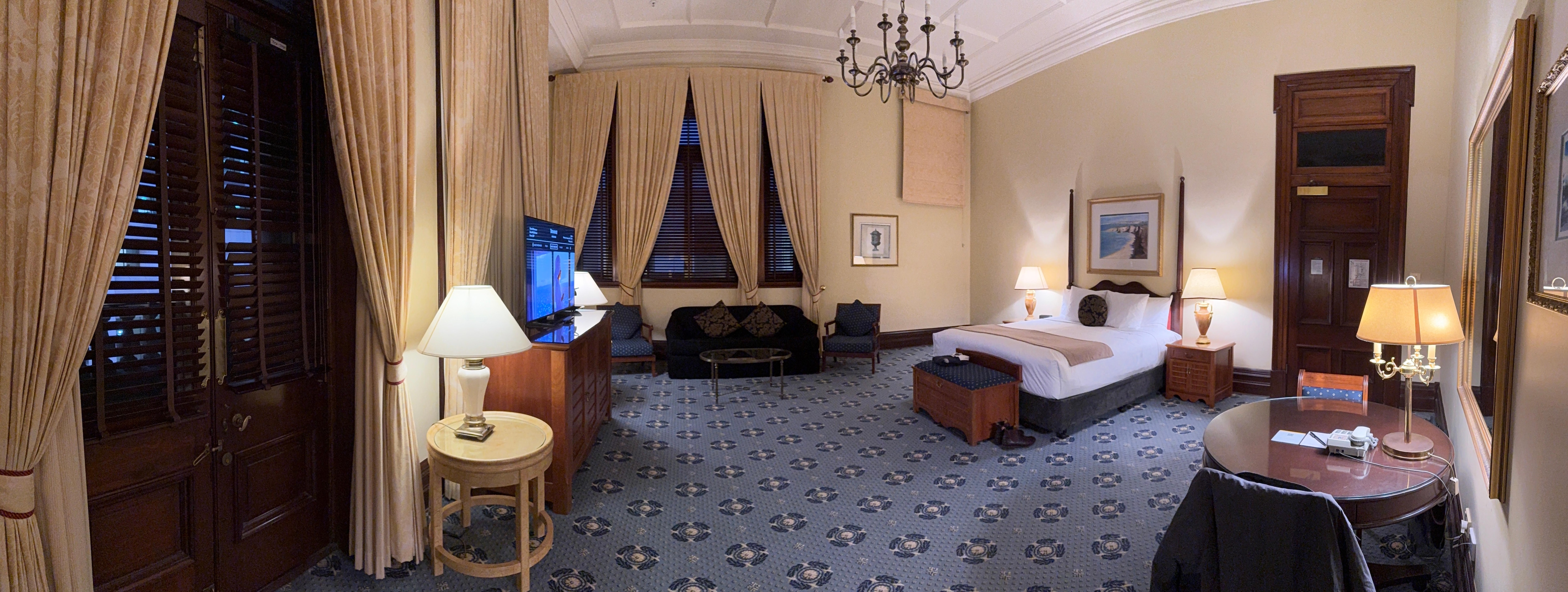 Spacious and stylish rooms with very comfy bed