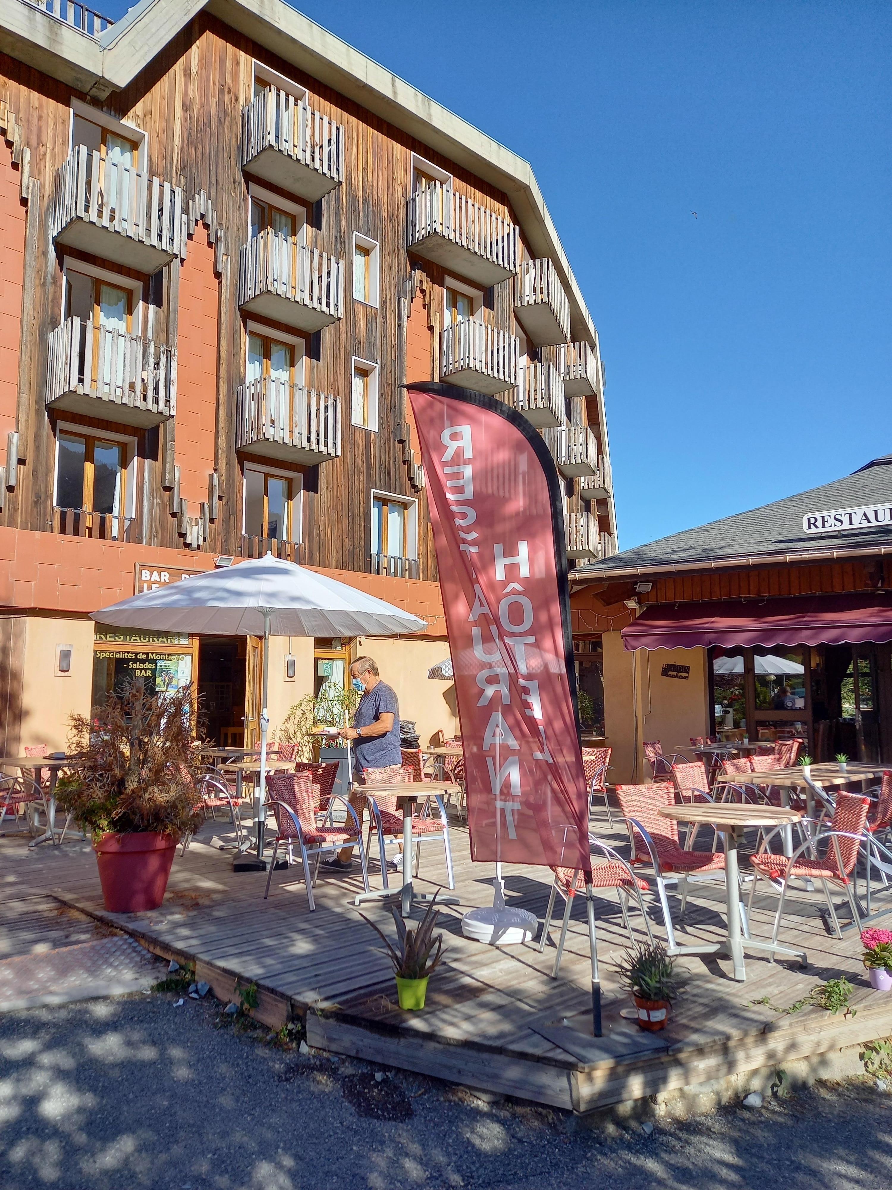 Terrasse Hôtel l'espace.