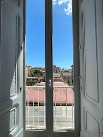Double Terrace on each corner for optimal sunrise and sunset - perfect for fresh air and lighting!