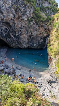 Spiaggia Arco Magno