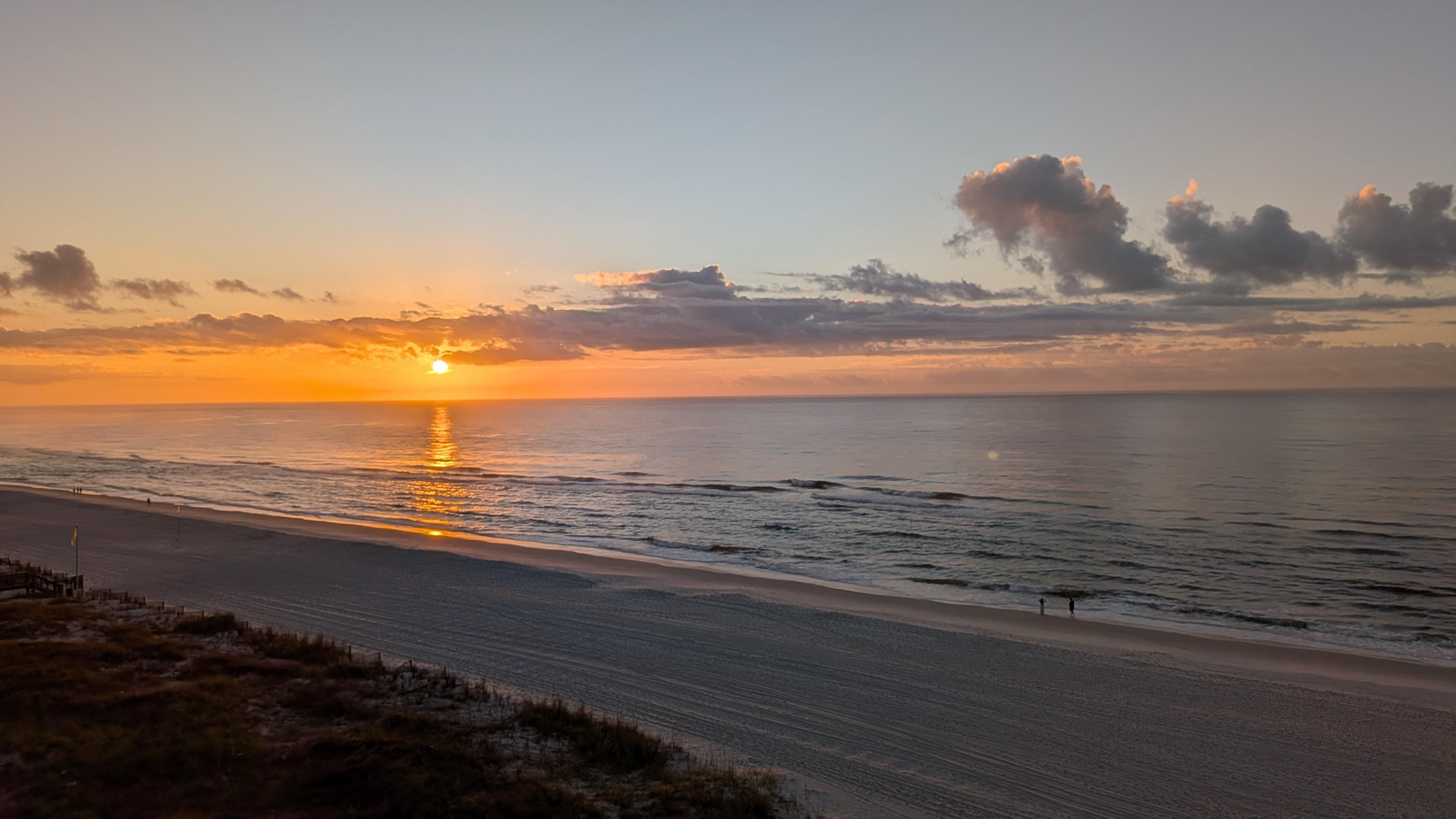 Took the sunrise from 6th floor at 604