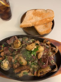Steak and Stilton sizzler