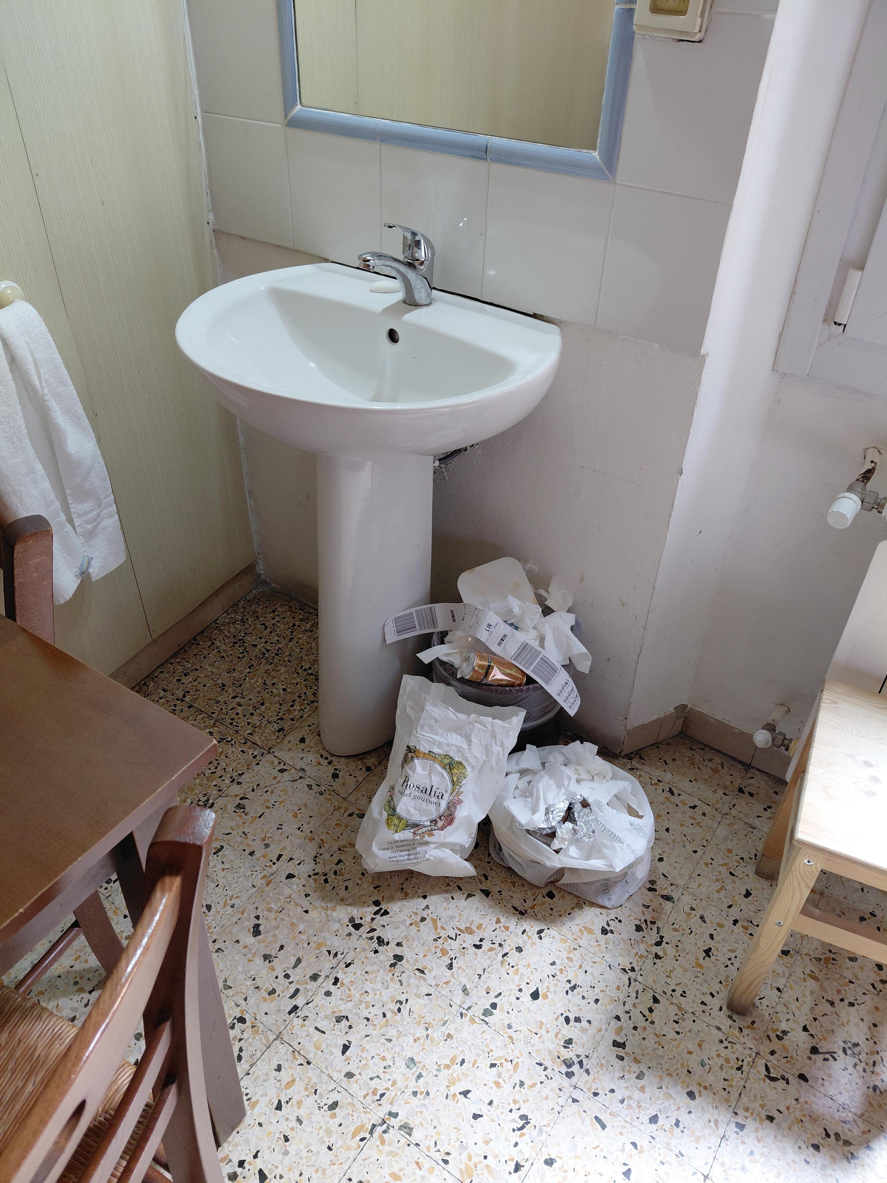 How the room lokked when we arrived. 