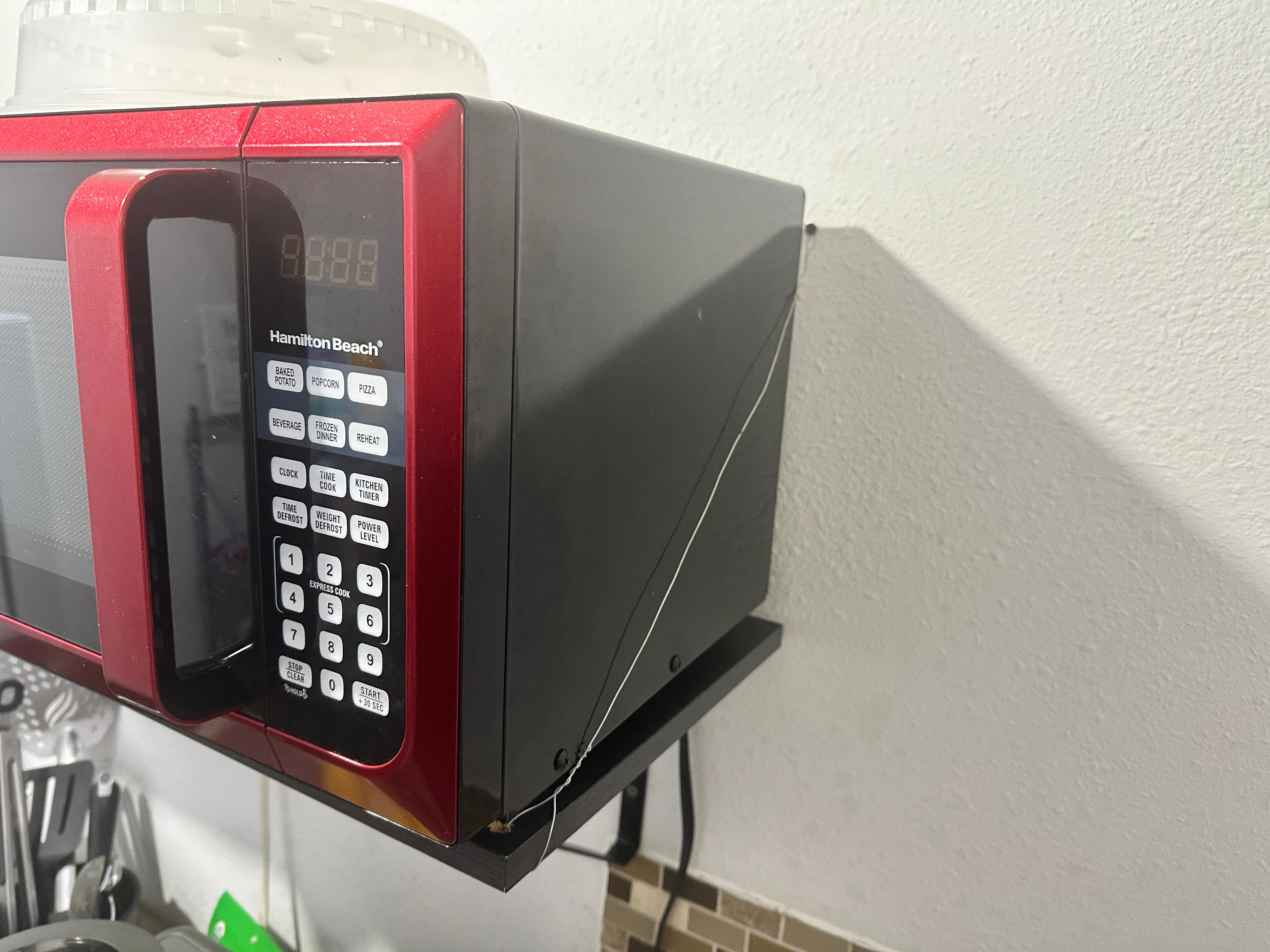 Wire strap for shelf support 