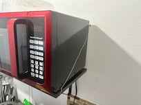 Wire strap for shelf support