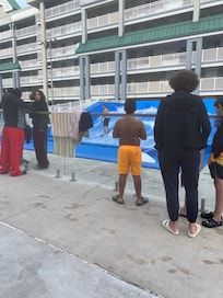 Flo Rida next to first pool and waterslides