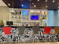 Nice bar