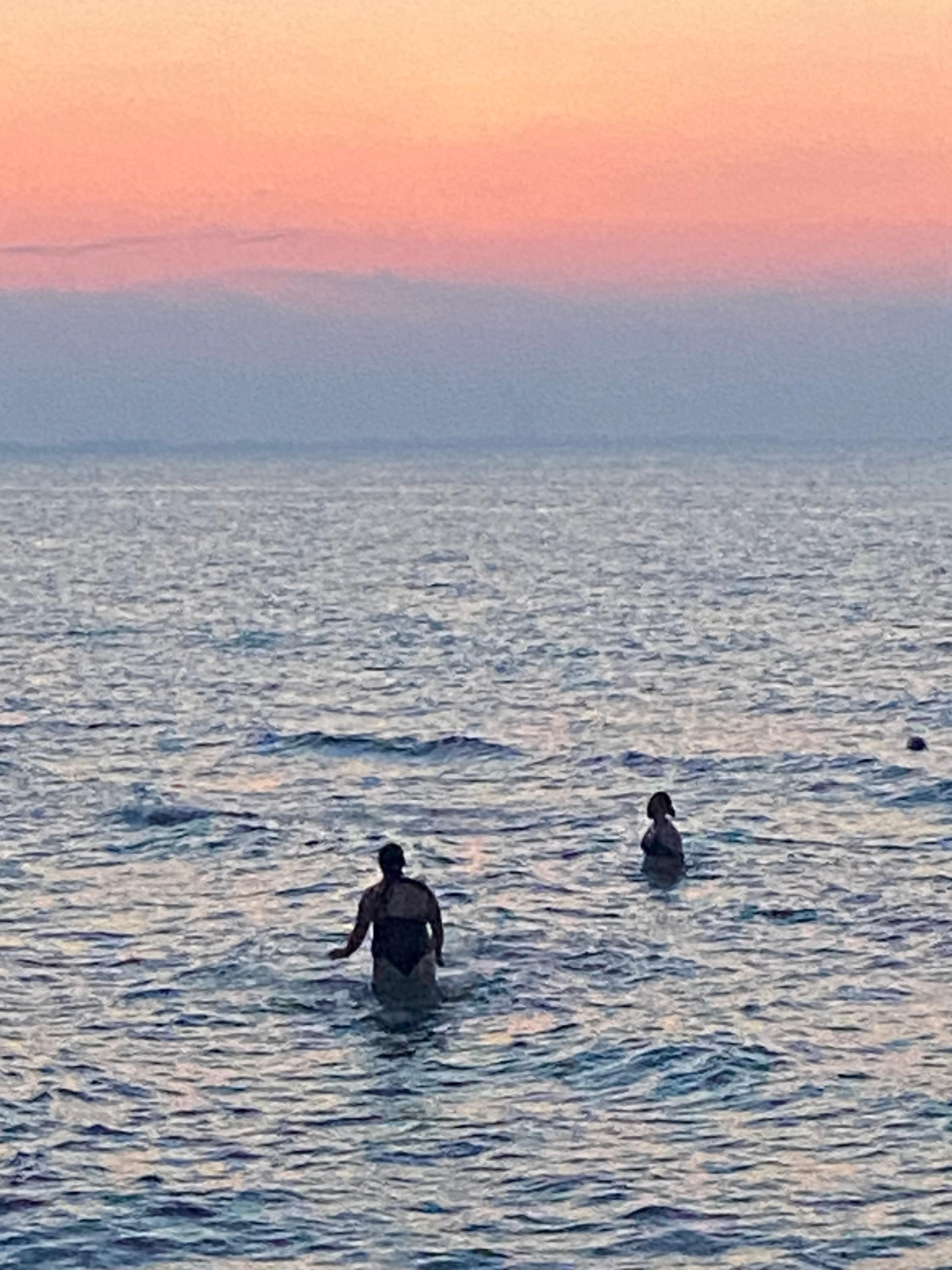 Beach swimming to the West