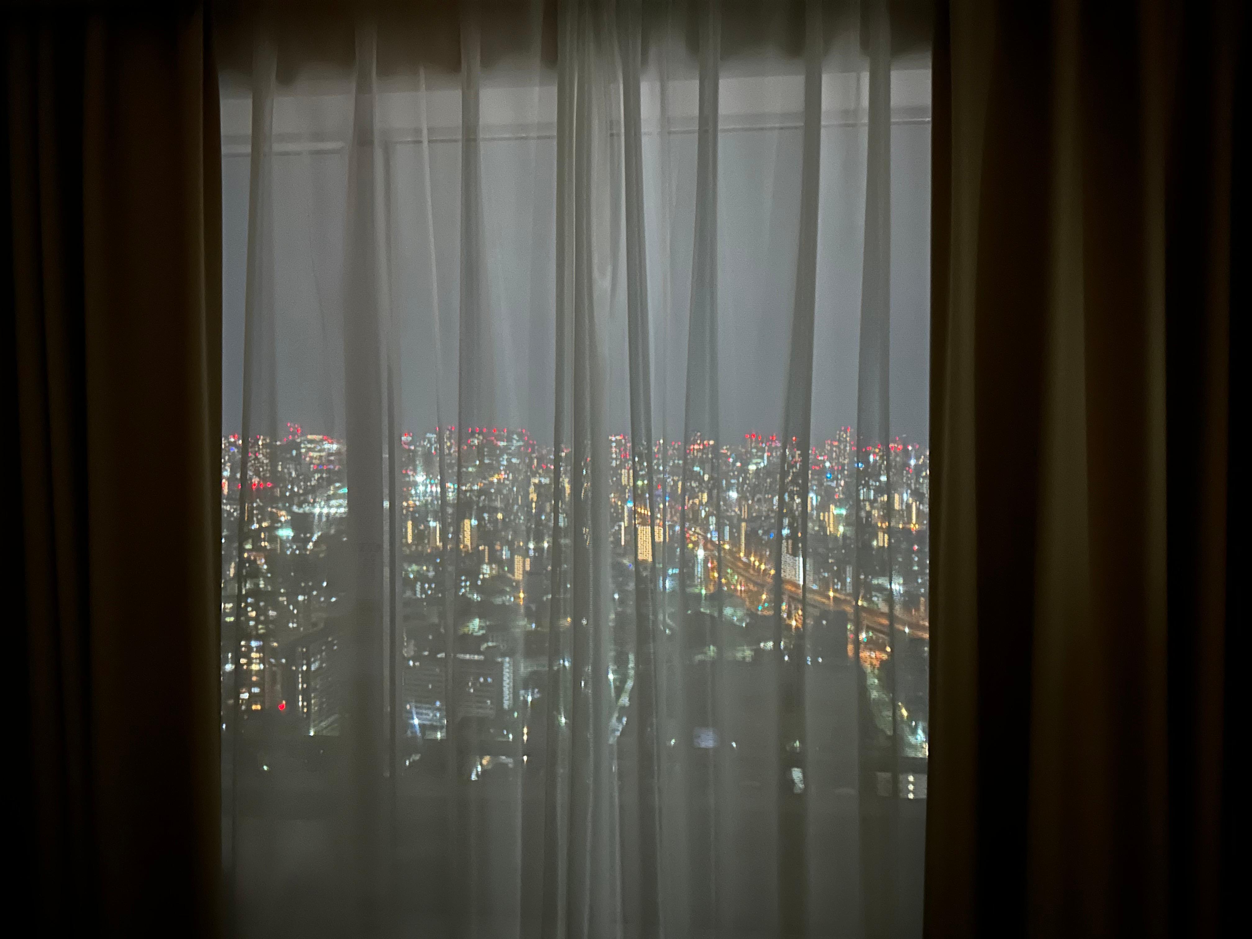房內窗外View-夜景