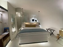 The bed- so very comfortable