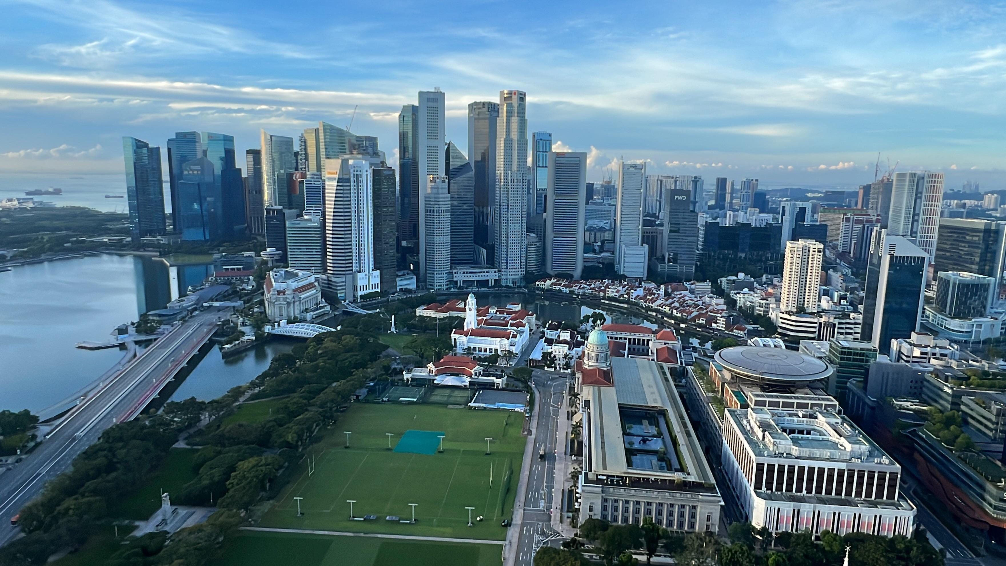 Blick aus dem 54 Stock auf Singapur