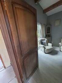 Deuxième porte d’entrée délabré
