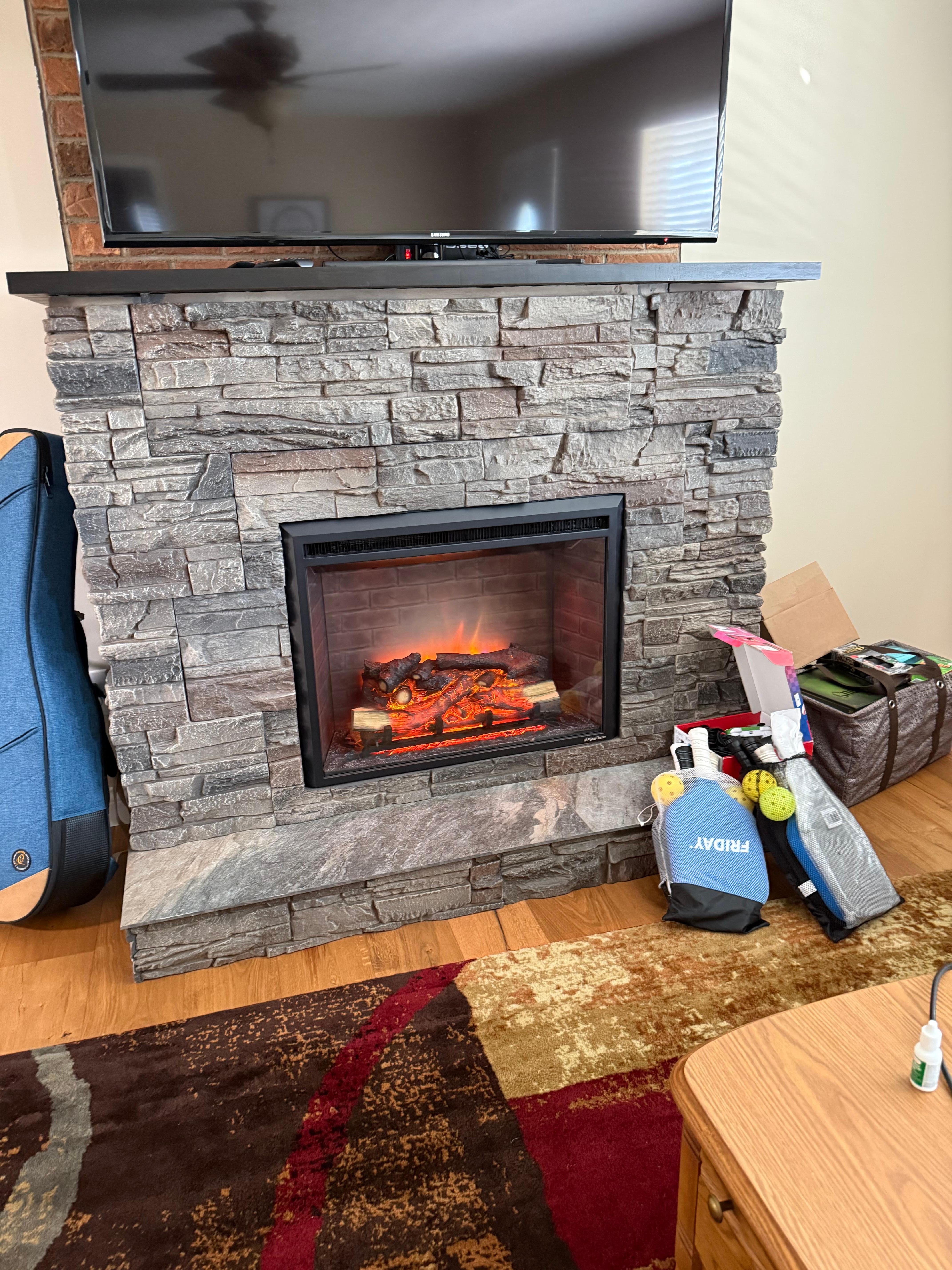 electric fireplace made living room feel so cozy! wish i had taken more pictures! listing photos don’t do home justice! was beautiful & very comfortable. even better looking in person 🥰