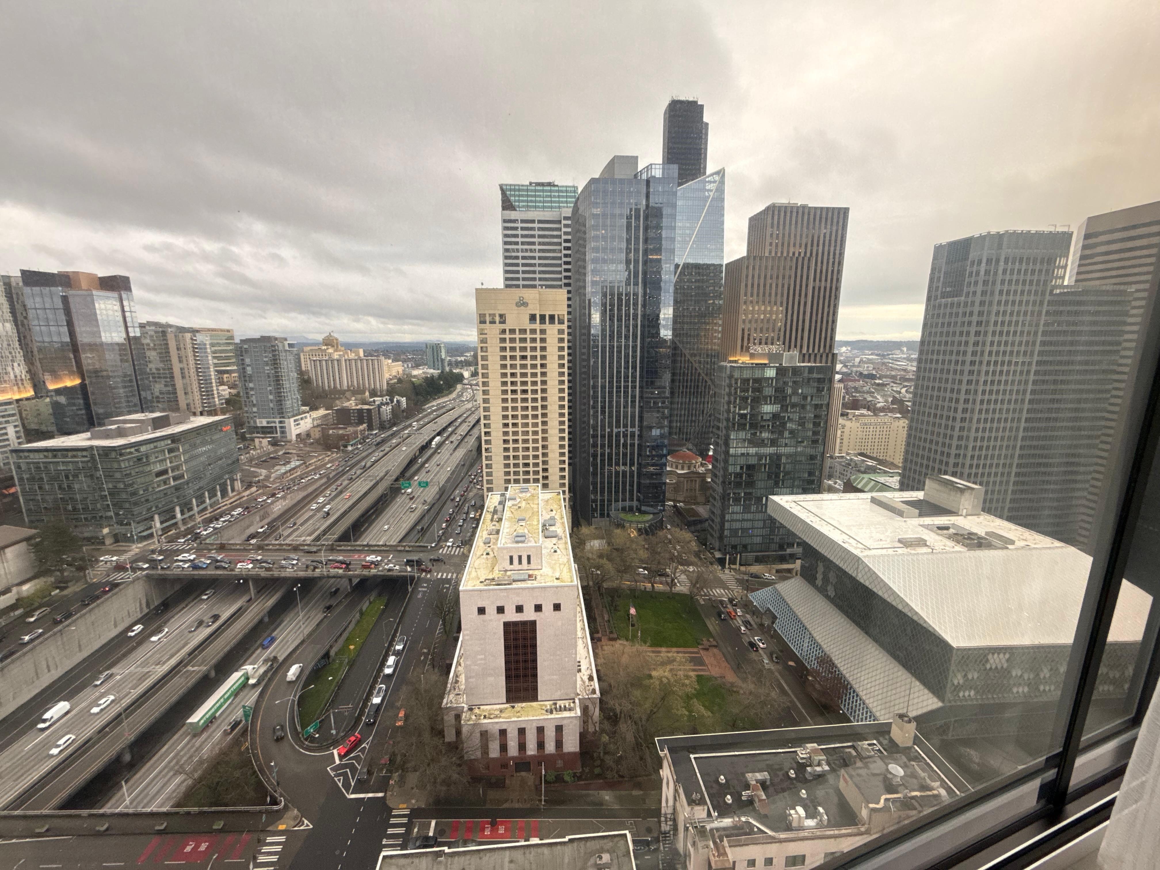 31st floor facing south