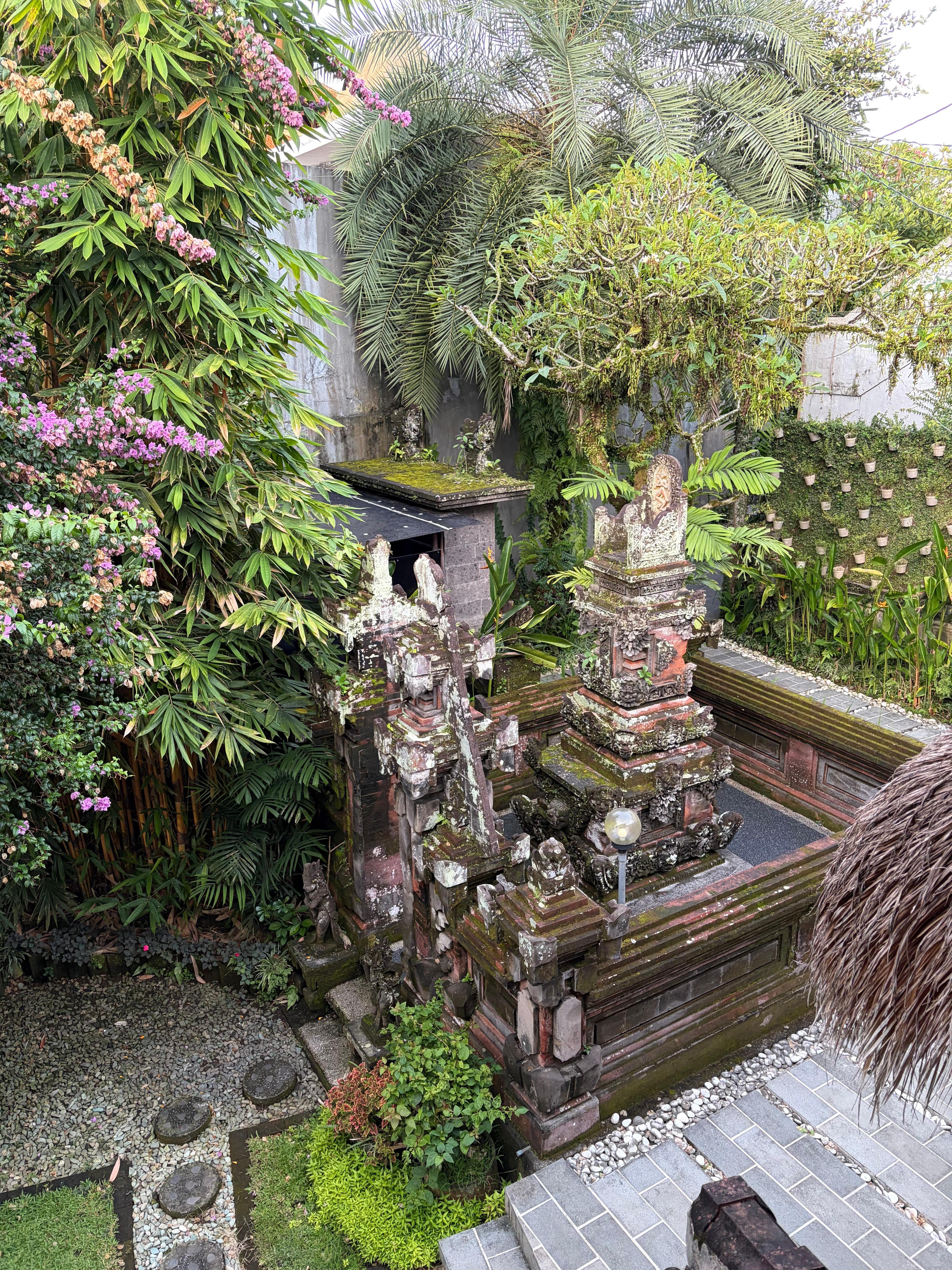 お部屋のベランダから