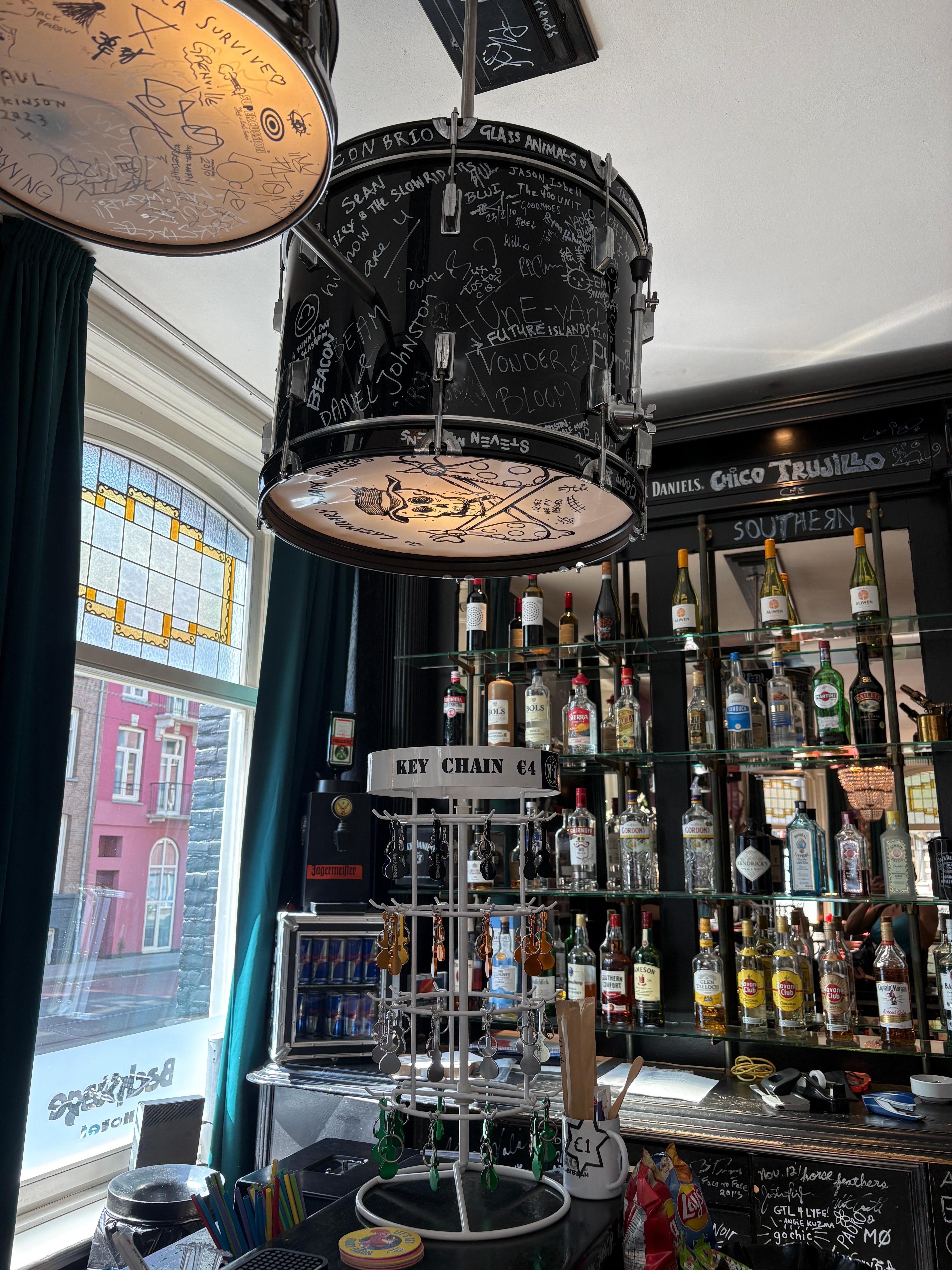Lobby bar