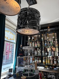 Lobby bar