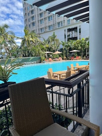 Eating lunch , pool side