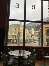 朝食時の窓からの風景