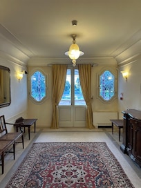 Entrada de la villa