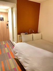 Non smoking room with a Queen size bed