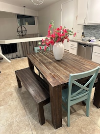 Great table for 7 people!