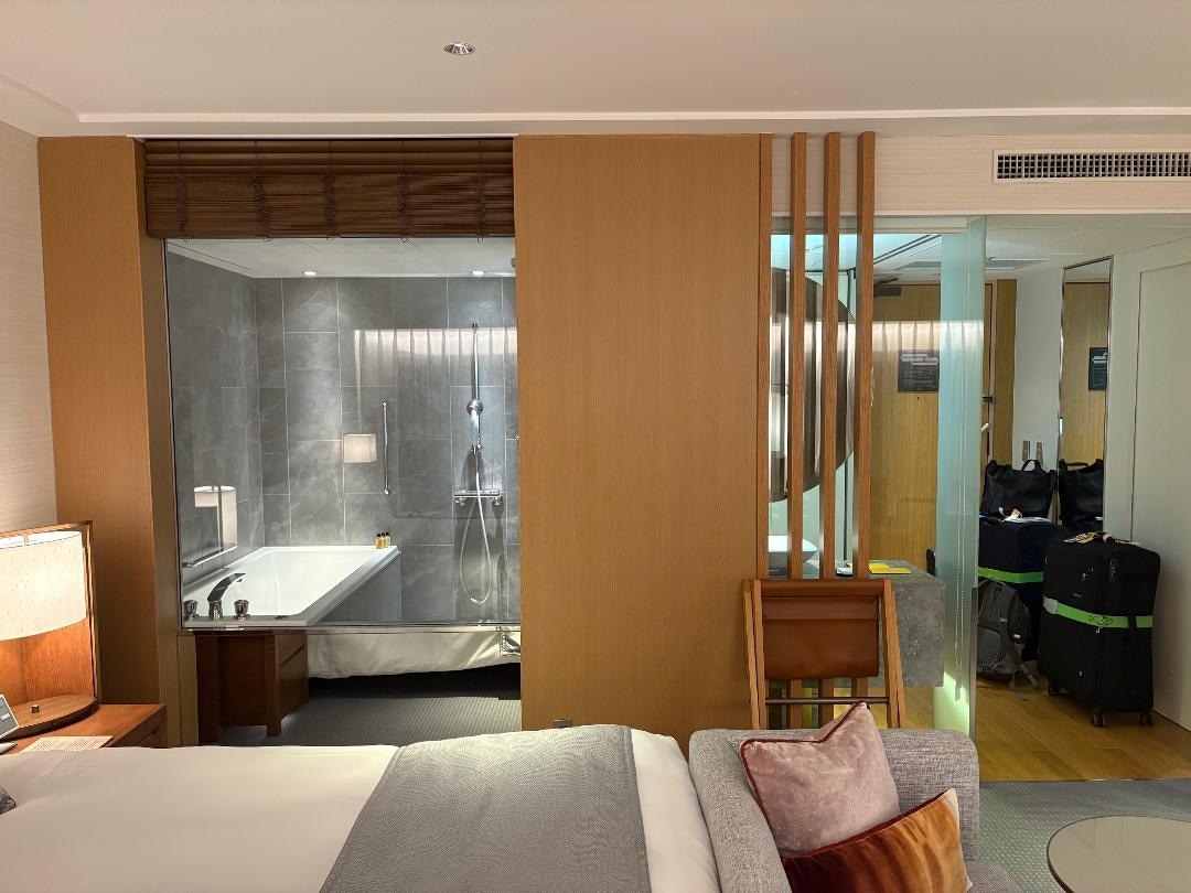 Premier Grand room