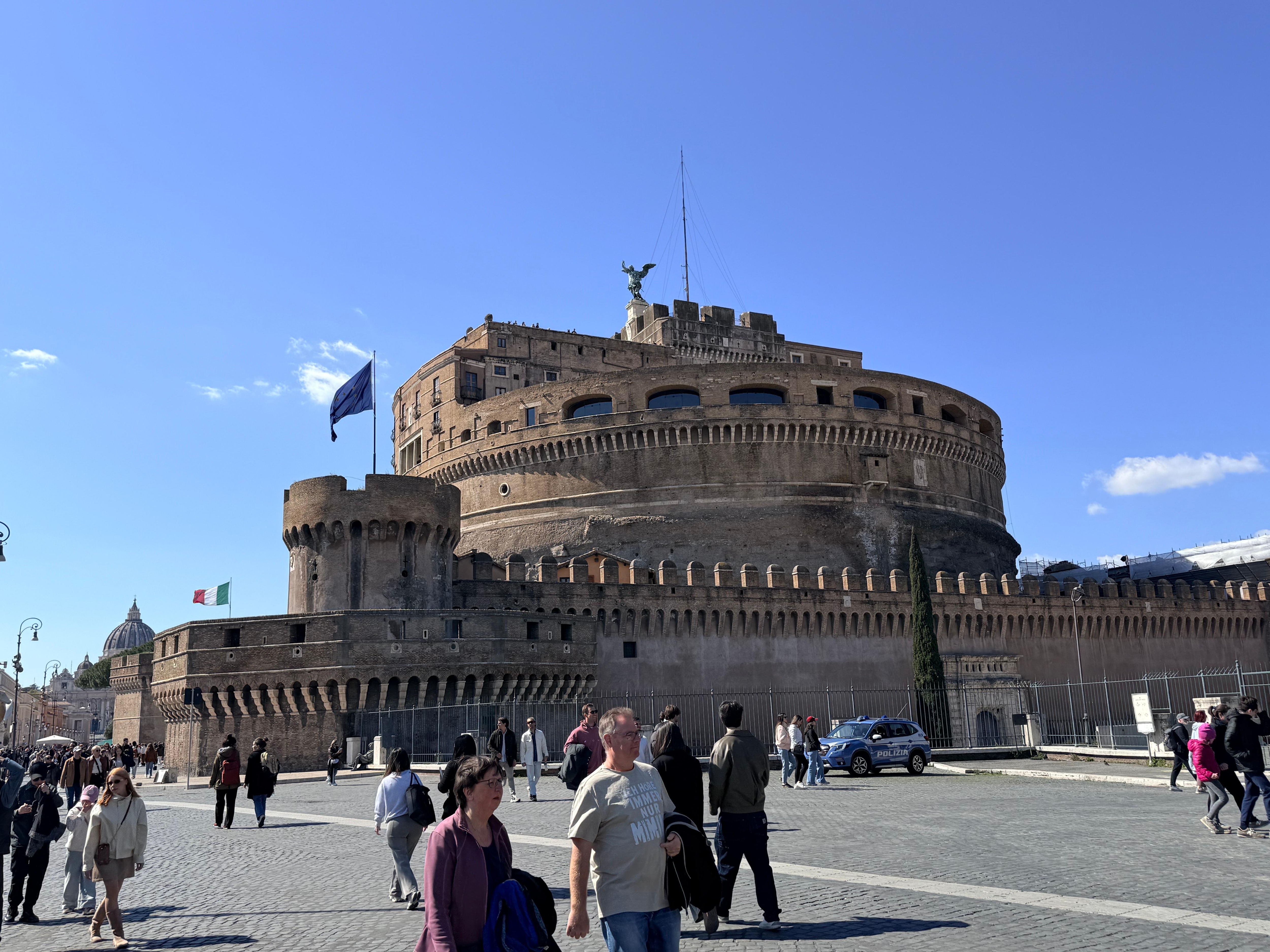 Walk to Castel San’Tangelo