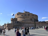 Walk to Castel San’Tangelo