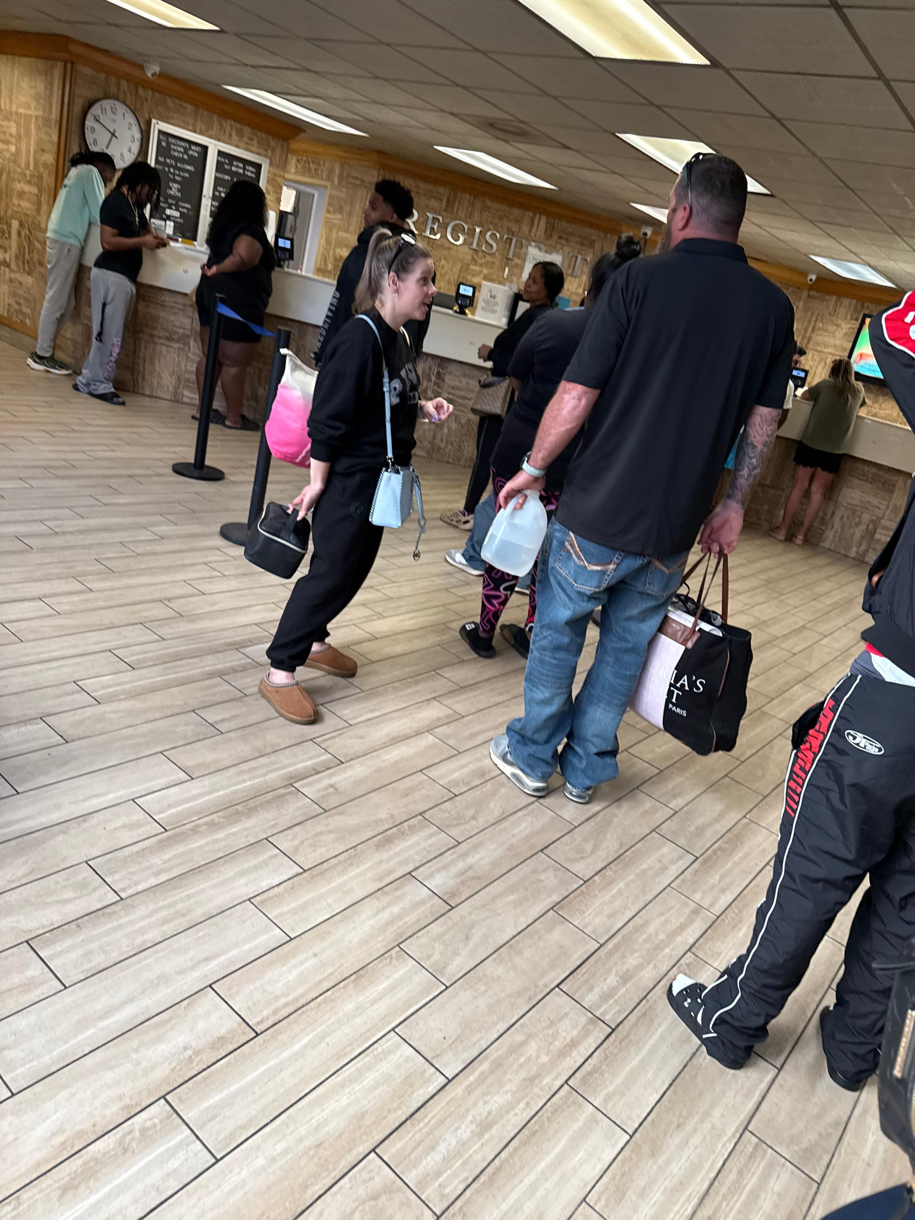 Check in lines were extremely long and my room wasn’t even ready when i got there 4 hours after check in time 