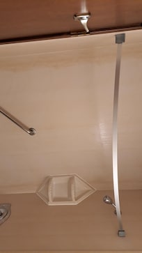 No shower curtain?