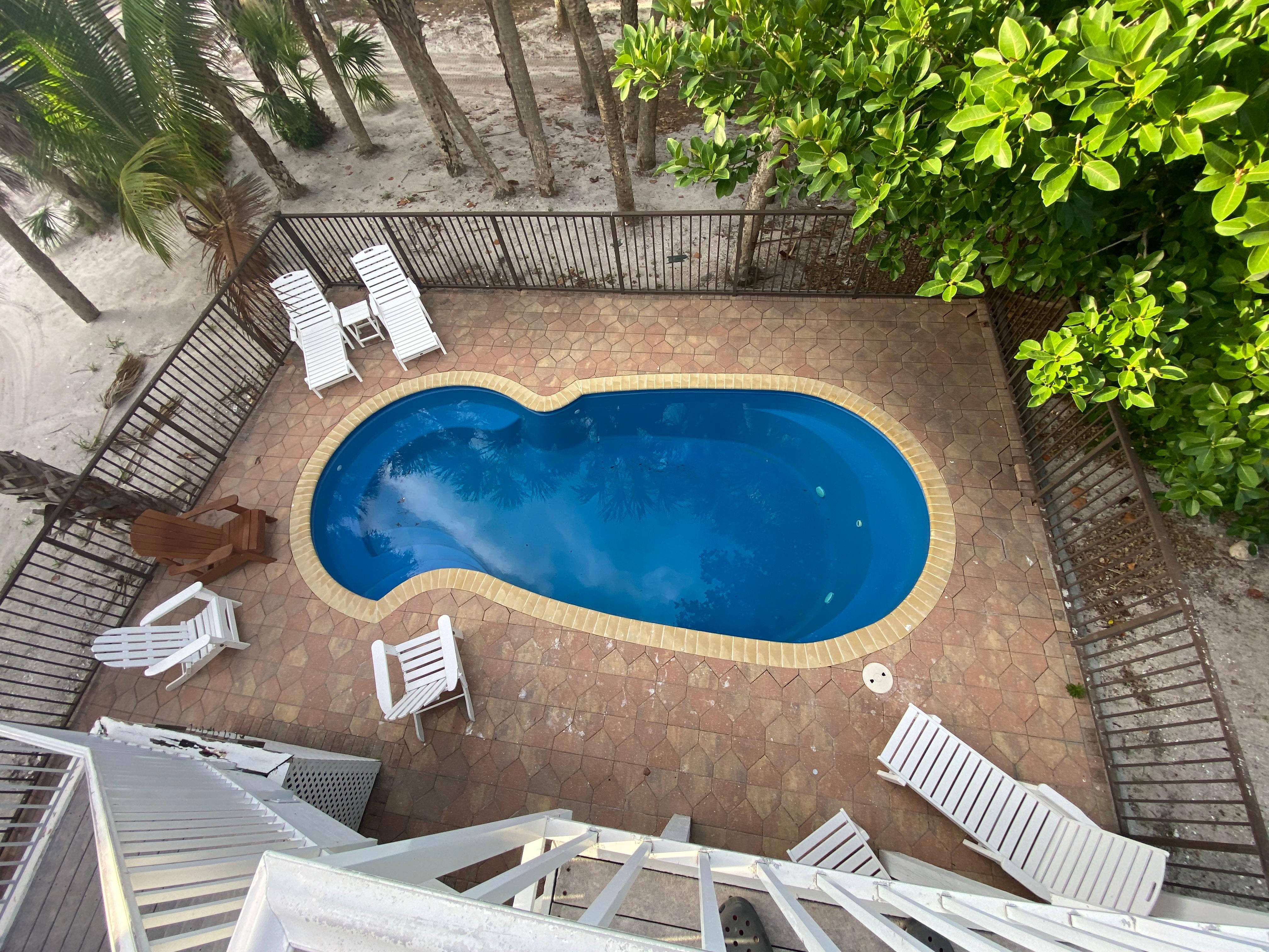 Private pool