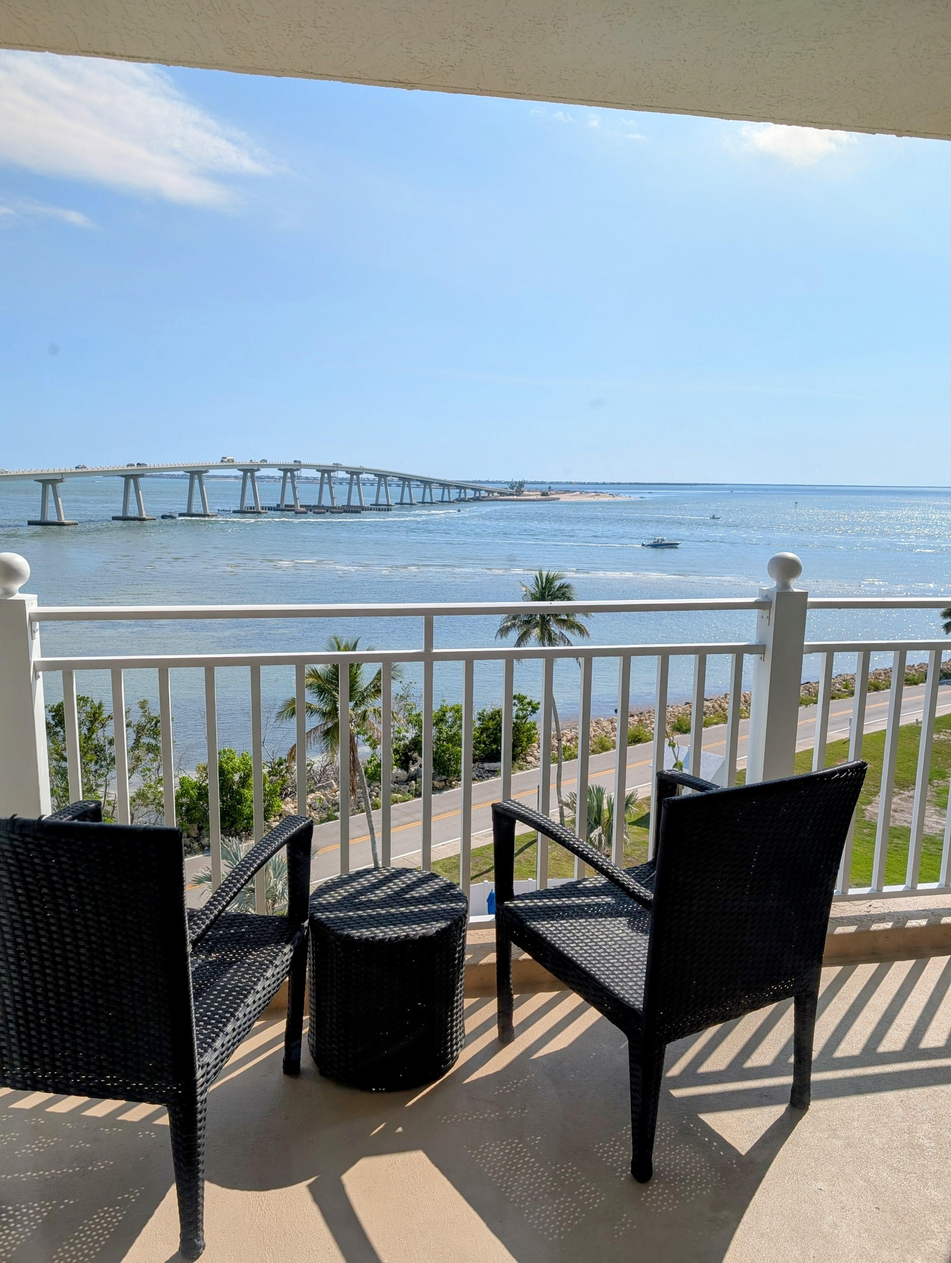Captiva Tower Queen Suite