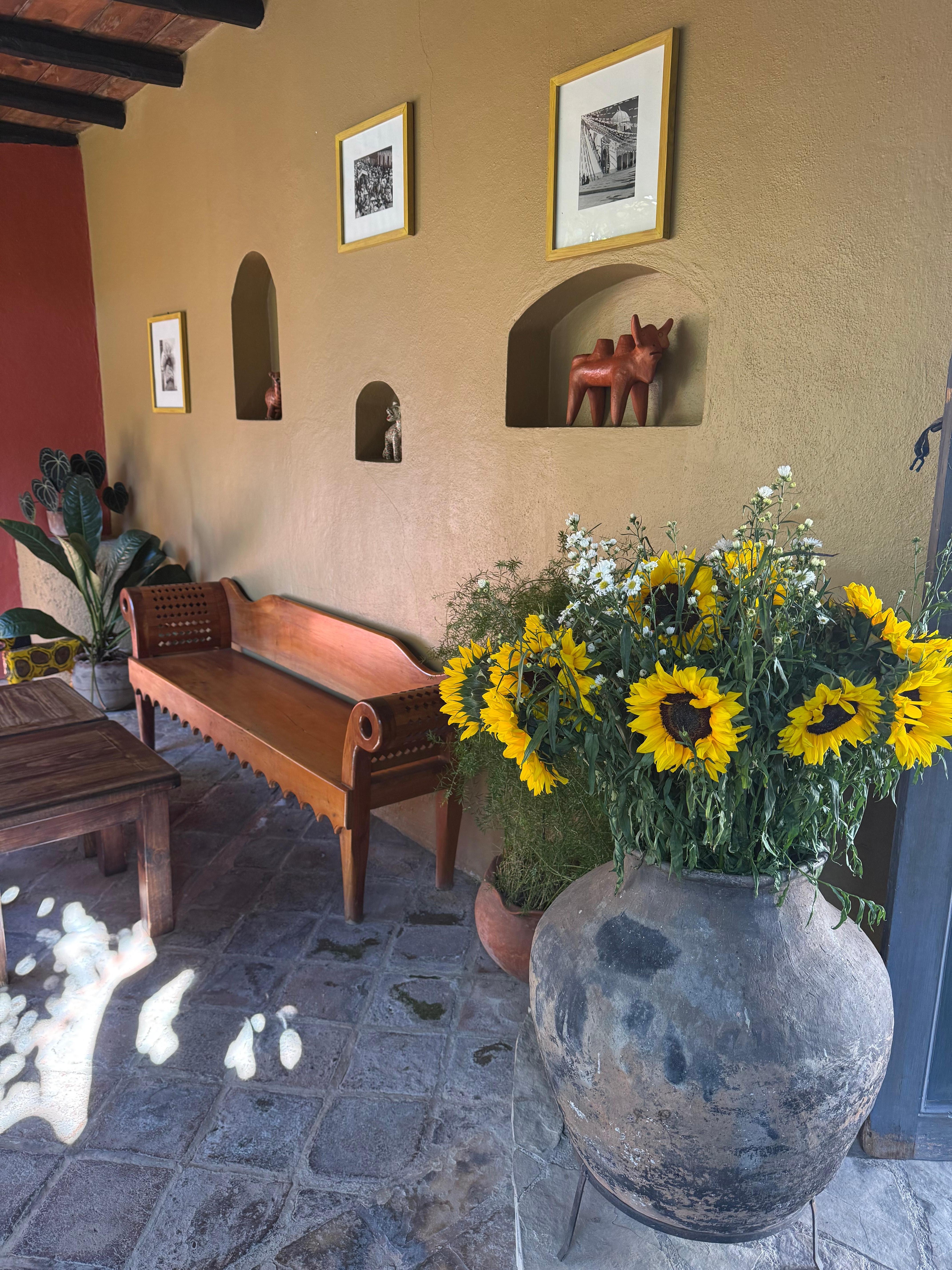 Detail of lobby/courtyard.