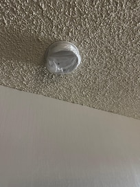 Bag covering smoke alarm