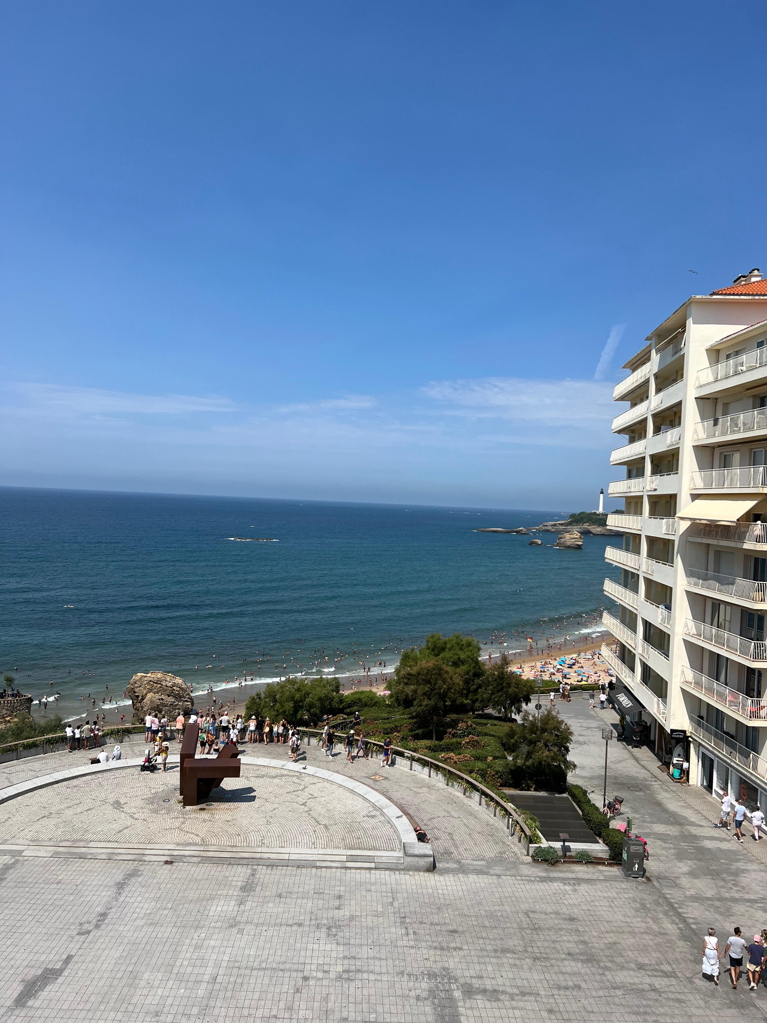 hotel le cafe de paris biarritz france