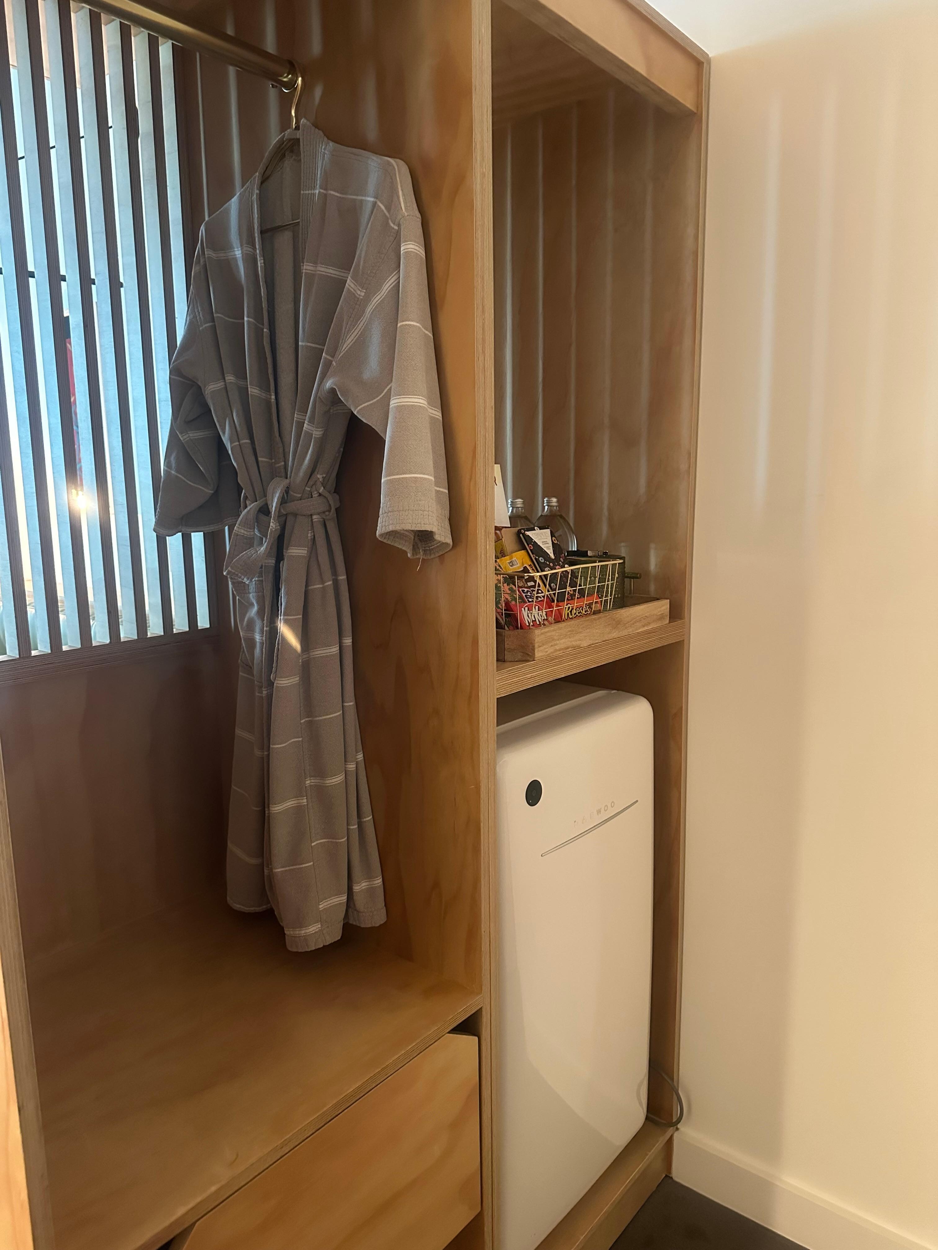 Mini Bar