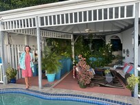 Pool bar