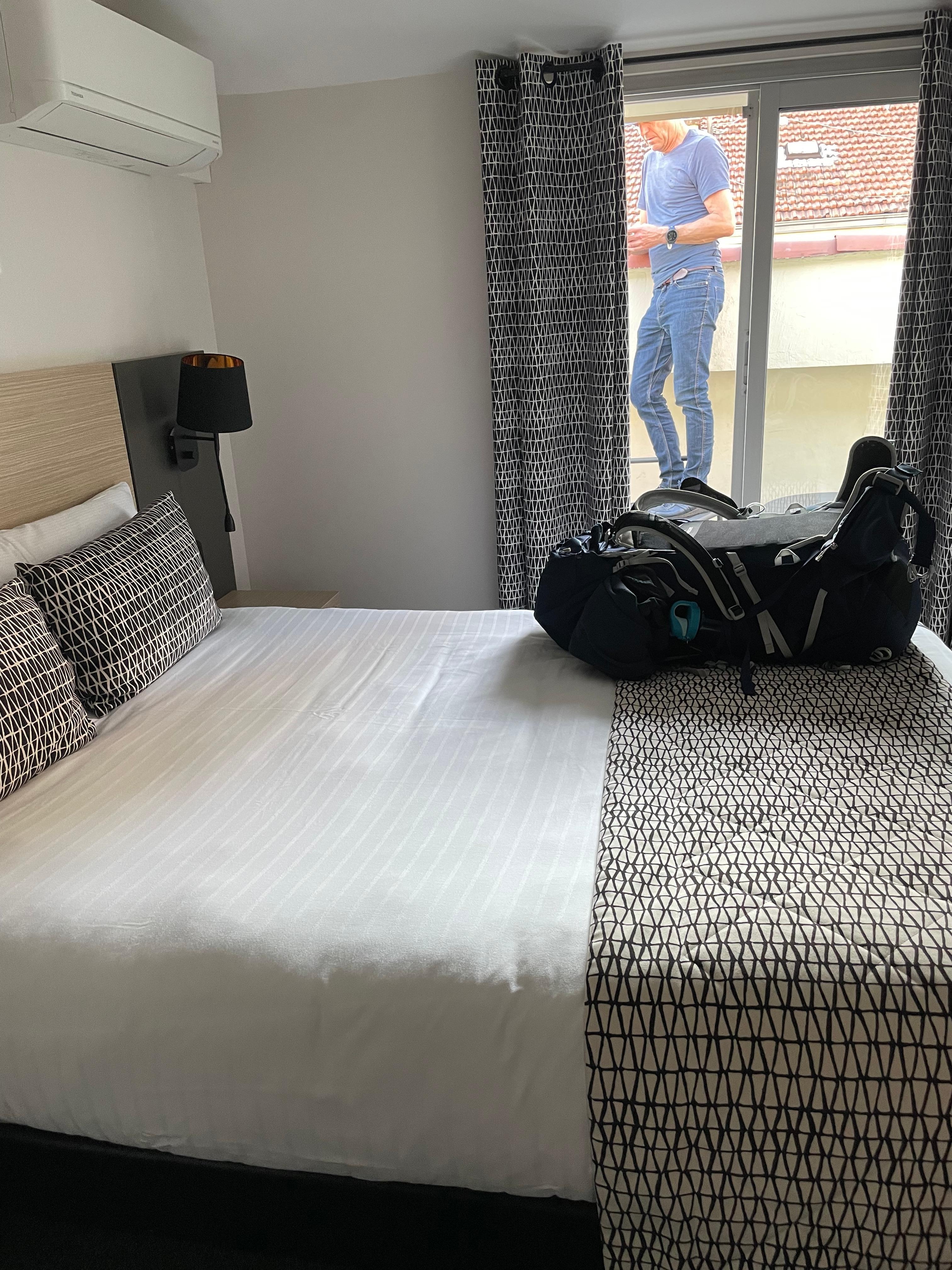 Værelset set fra døren